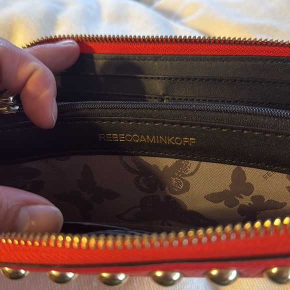 Red - Picture 2 of 5